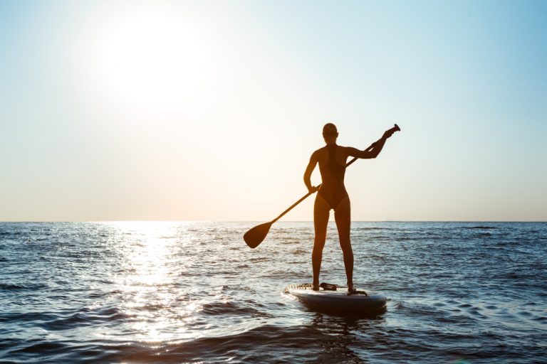 Aventura en el Mar: Deportes Acuáticos que Puedes Practicar Durante tu Estancia